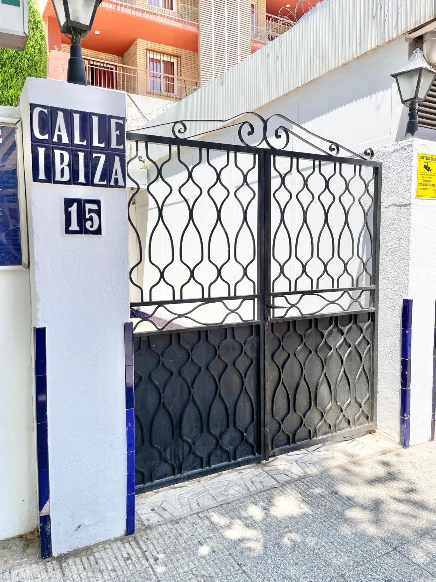 Apartamento New Square Ibiza Benidorm Exterior foto